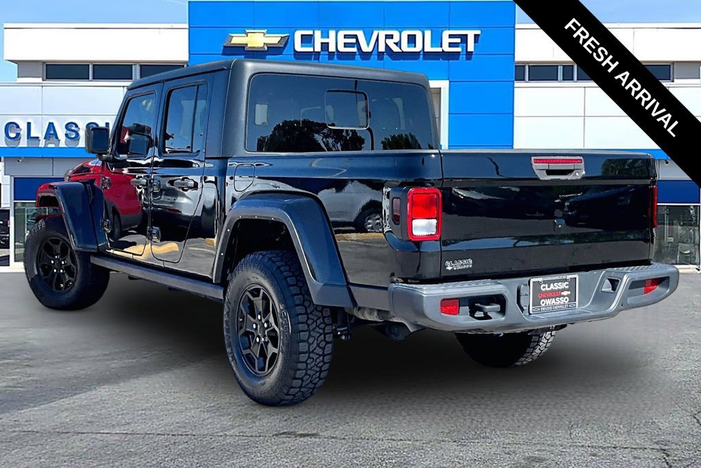 Used 2022 Jeep Gladiator Sport AWD/4WD image 3