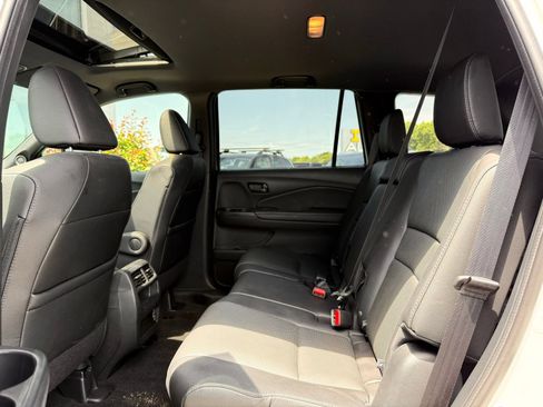 Used 2023 Honda Passport EX-L image 17