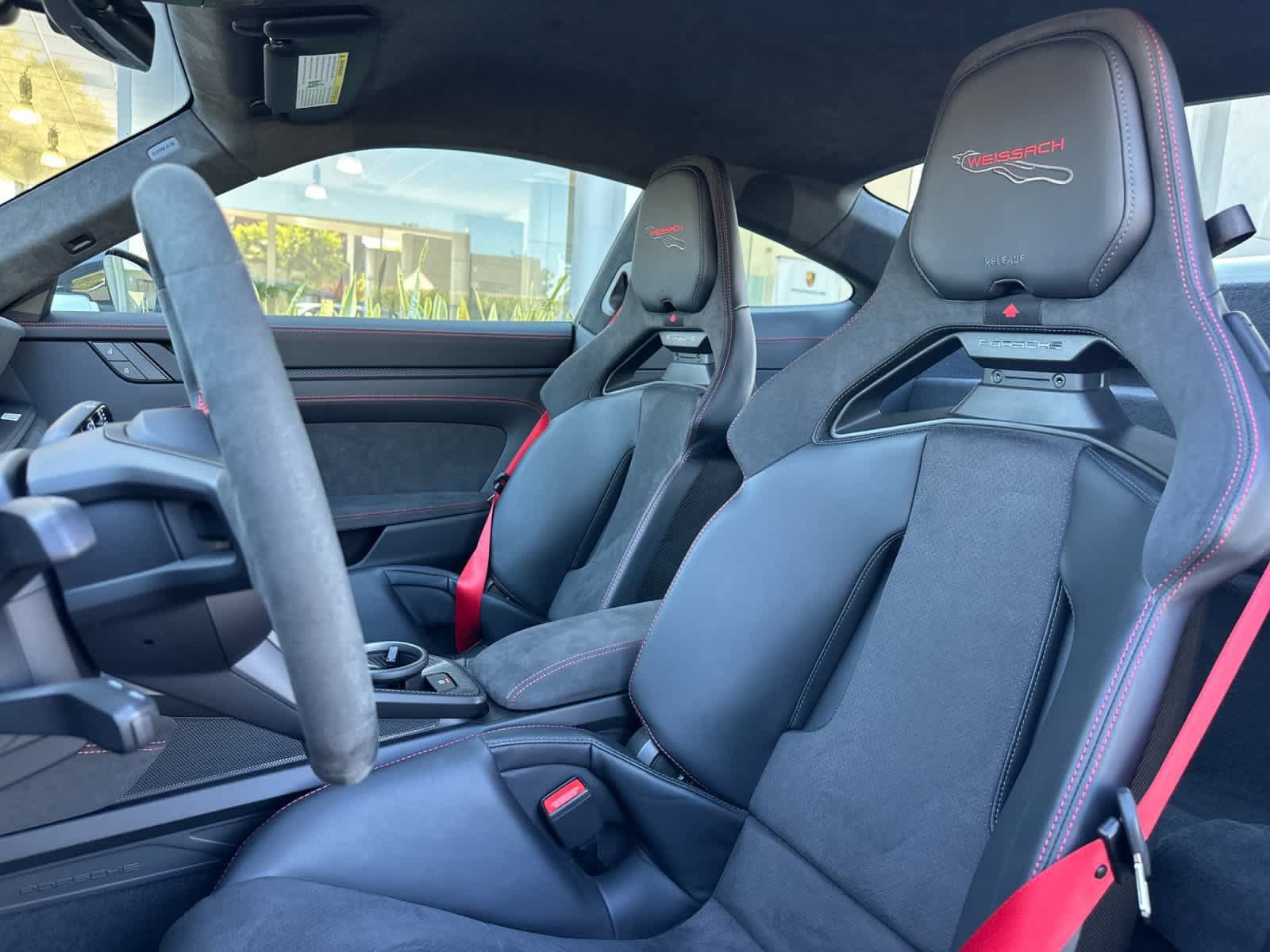 Certified 2025 Porsche 911 GT3 RWD image 5