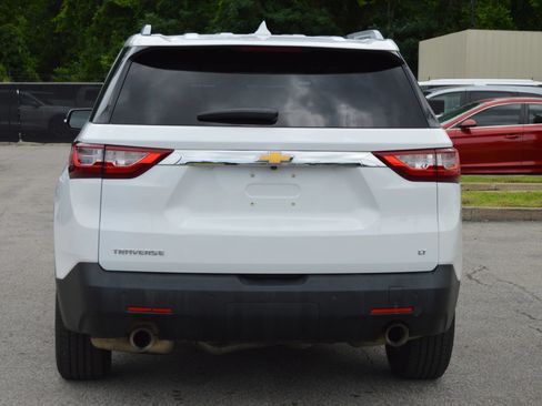 Used 2018 Chevrolet Traverse LT FWD image 5