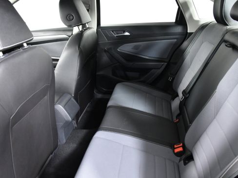 Used 2025 Volkswagen Jetta SE image 22