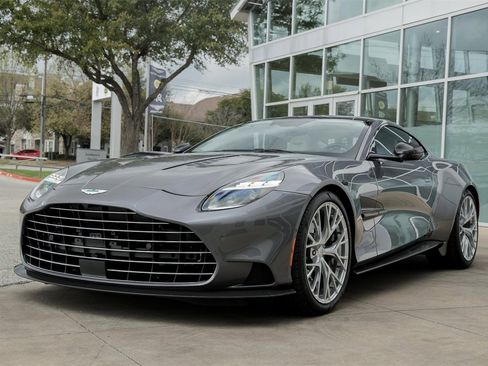 Used 2025 Aston Martin Vanquish V12 image 5