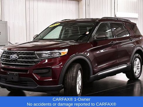 Used 2022 Ford Explorer XLT AWD/4WD image 3