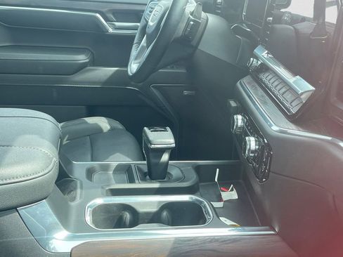 Used 2024 GMC Sierra 1500 SLT w/ SLT Premium Package image 6