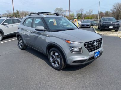 Certified 2022 Hyundai Venue SEL