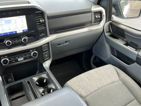 Certified 2022 Ford F150 XLT w/ Equipment Group 301A Mid image 35