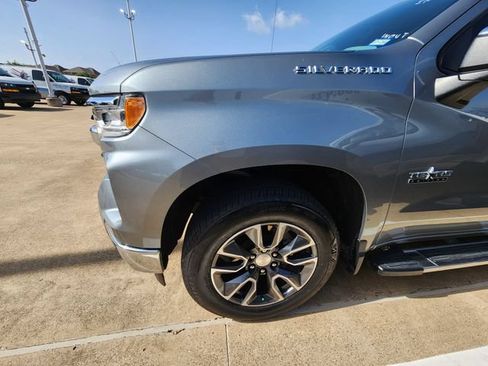Used 2023 Chevrolet Silverado 1500 LT RWD image 7
