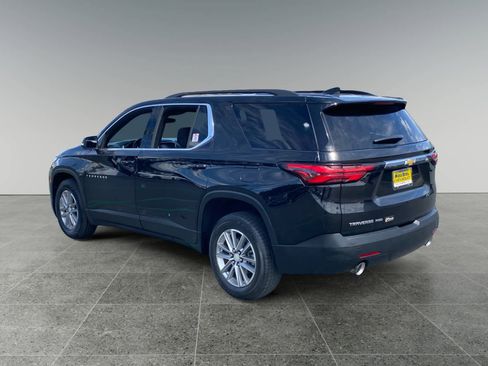 Used 2023 Chevrolet Traverse LT AWD/4WD image 3