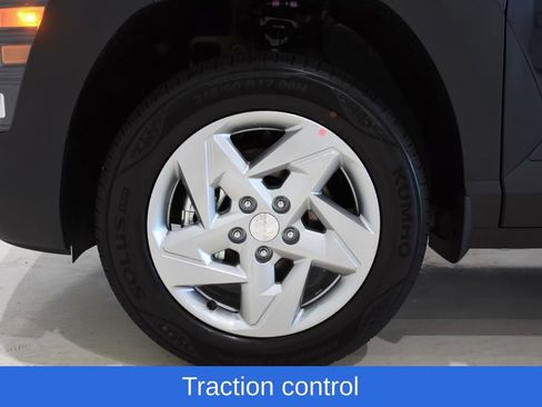 New 2026 Hyundai Kona SE image 6