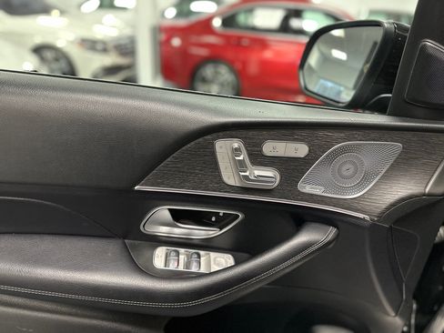 Used 2020 Mercedes-Benz GLS 450 4MATIC image 14