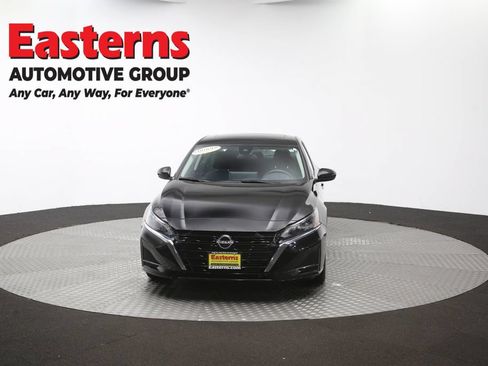 Used 2024 Nissan Altima 2.5 SV w/ SV Premium Package FWD image 54