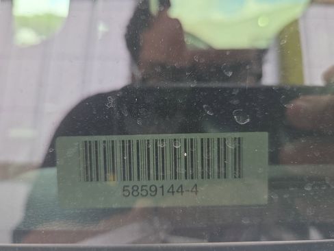 Used 2025 Chrysler Pacifica Select FWD image 7