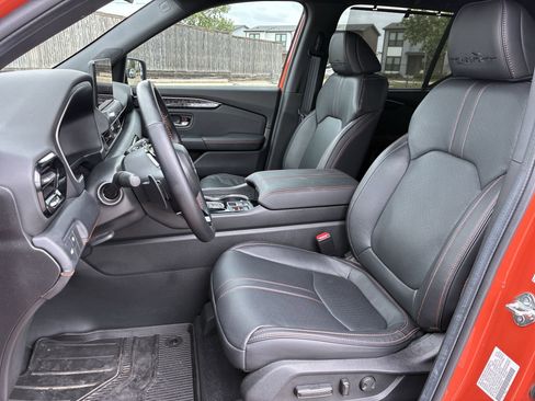 Certified 2026 Honda Passport TrailSport Elite image 17