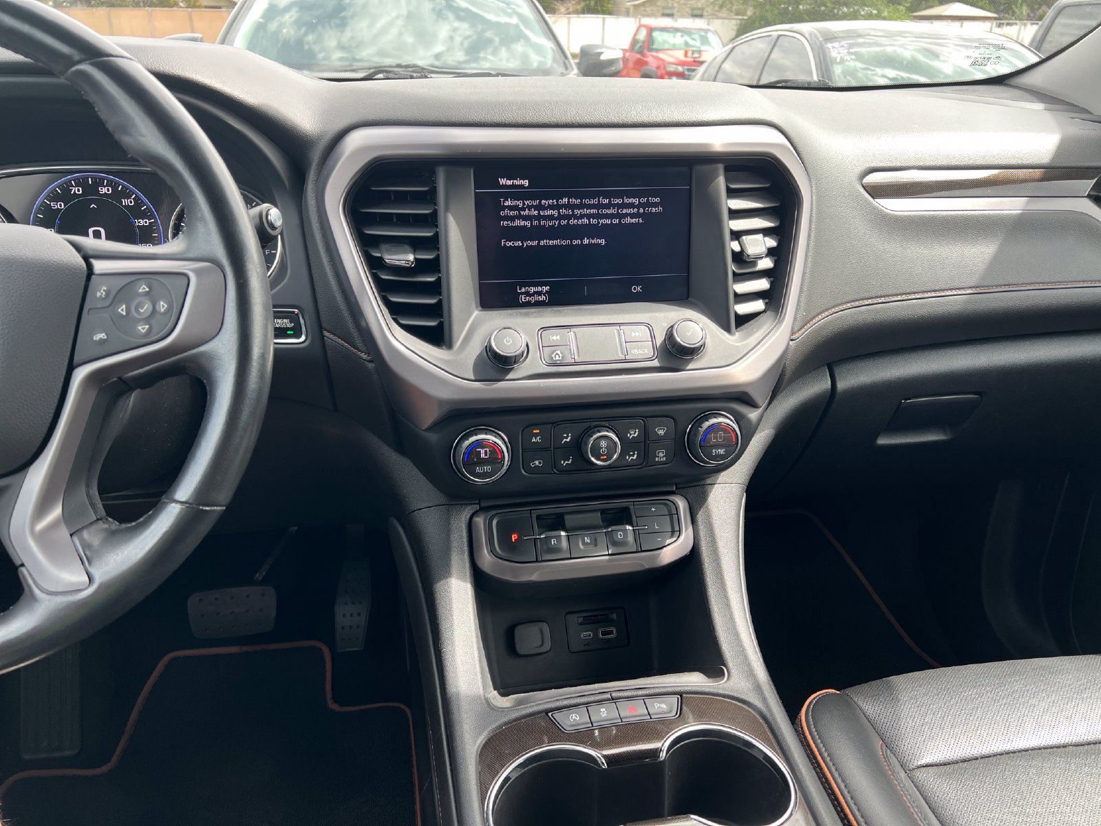 Used 2022 GMC Acadia AT4 w/ Technology Package AWD/4WD image 12
