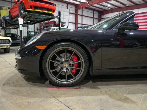 Used 2013 Porsche 911 Carrera S RWD image 3