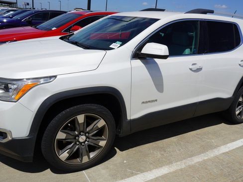 Used 2017 GMC Acadia SLT FWD image 5