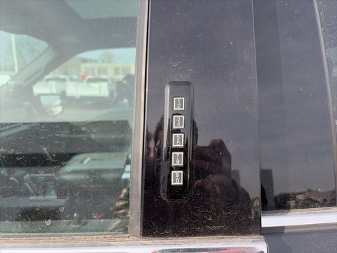 Used 2022 Ford F150 Platinum w/ Equipment Group 701A High image 14