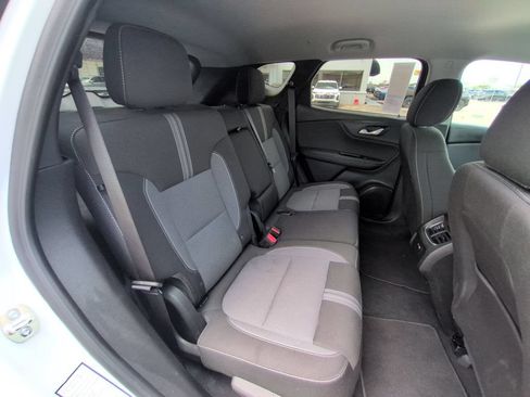 Used 2025 Chevrolet Blazer LT FWD image 29