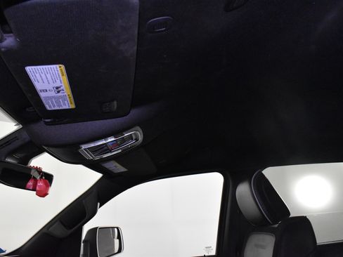 Used 2025 RAM 1500 Laramie image 45