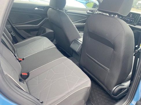 New 2025 Volkswagen Jetta Sport image 9