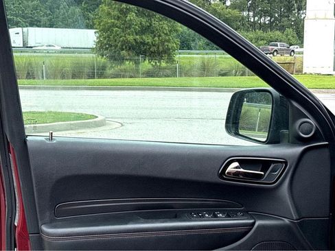 Used 2023 Dodge Durango GT image 7