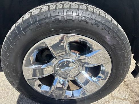 Used 2017 Chevrolet Silverado 1500 LTZ Z71 image 9