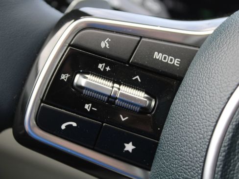 New 2027 Kia Carnival SX Prestige FWD image 31