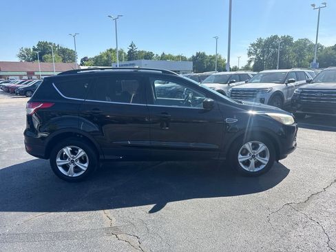 Used 2016 Ford Escape SE w/ Equipment Group 201A FWD image 6