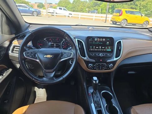 Used 2018 Chevrolet Equinox Premier FWD image 13