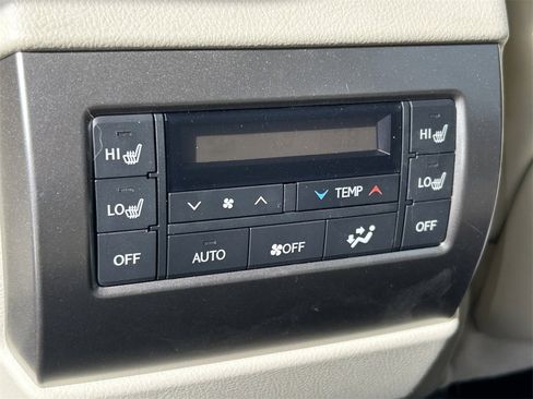 Used 2023 Lexus GX 460 Premium image 25