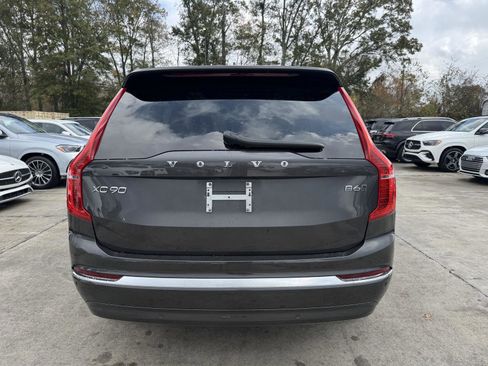 Used 2024 Volvo XC90 B6 Ultimate w/ Protection Package image 21