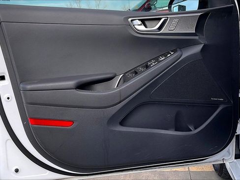 Used 2021 Hyundai Ioniq Limited image 23