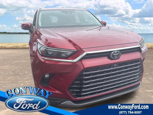 Used 2025 Toyota Grand Highlander AWD image 1
