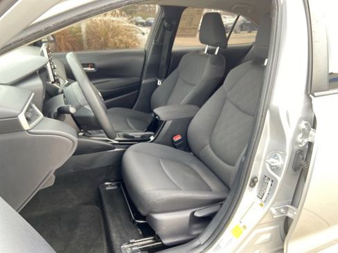 Used 2020 Toyota Corolla LE image 17