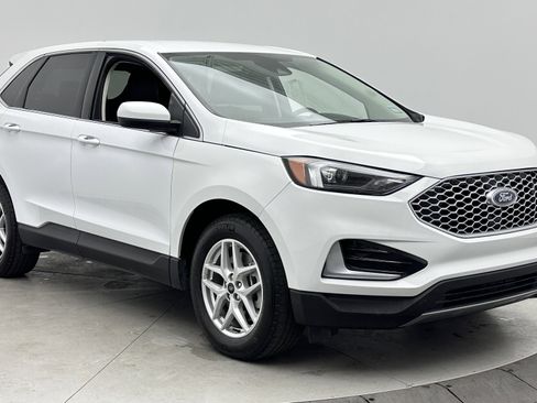 Used 2024 Ford Edge SEL AWD/4WD image 3