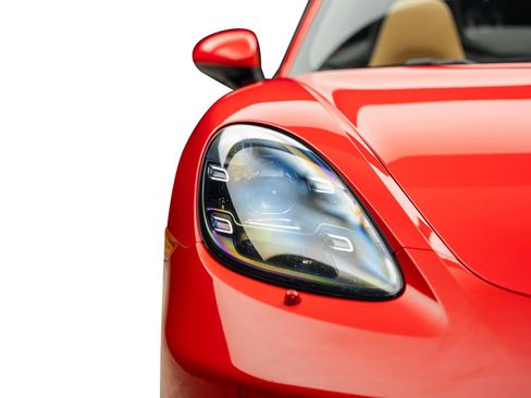 Used 2018 Porsche 718 Boxster GTS image 10