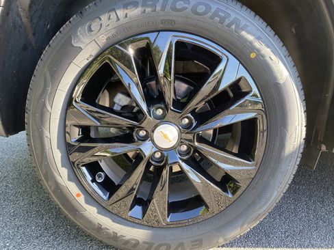 Used 2023 Chevrolet TrailBlazer LS FWD image 39