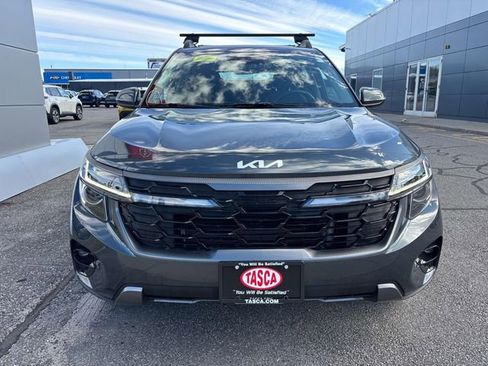 Used 2024 Kia Seltos X-Line AWD/4WD image 2