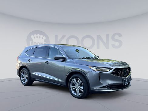 Used 2023 Acura MDX SH-AWD image 2