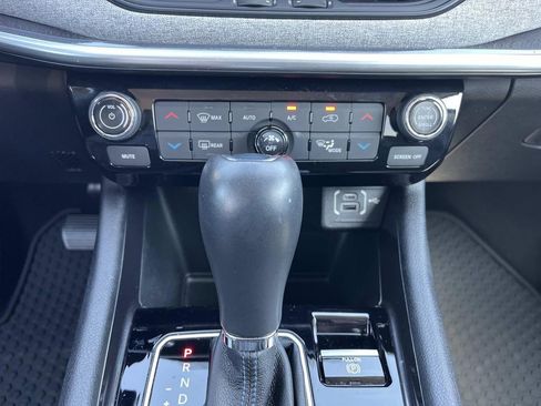 Used 2022 Jeep Compass Latitude w/ Convenience Group AWD/4WD image 15