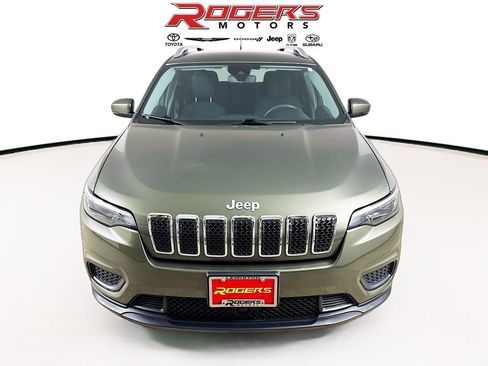 Certified 2021 Jeep Cherokee Latitude AWD/4WD image 2