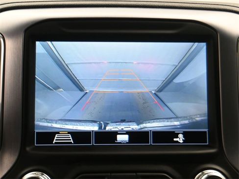 Used 2020 GMC Sierra 1500 SLT w/ SLT Premium Package image 18