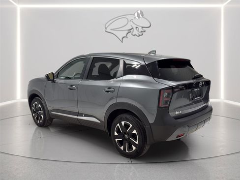 Used 2025 Nissan Kicks SV w/ Illumination Package AWD/4WD image 3