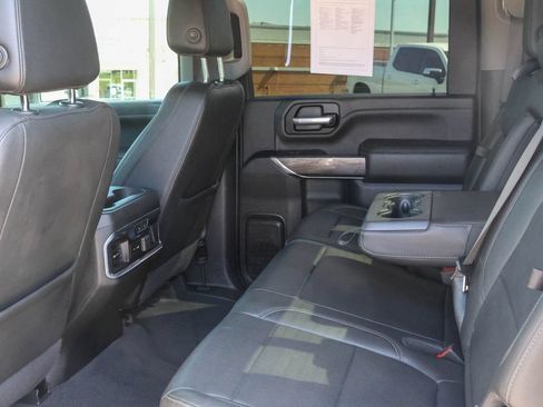 Used 2021 Chevrolet Silverado 2500 LTZ w/ LTZ Convenience Package AWD/4WD image 17