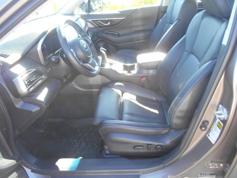 Used 2022 Subaru Legacy Limited image 2