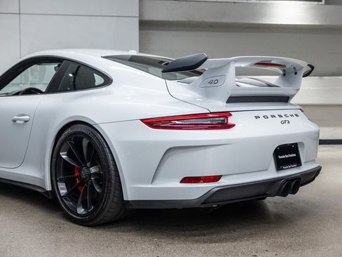 Used 2018 Porsche 911 GT3 w/ Sport Chrono Package image 22