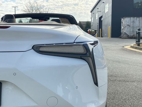 Used 2021 Lexus LC 500 Convertible image 46