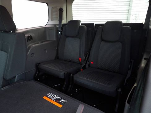 Used 2019 Ford Transit Connect XLT FWD image 10