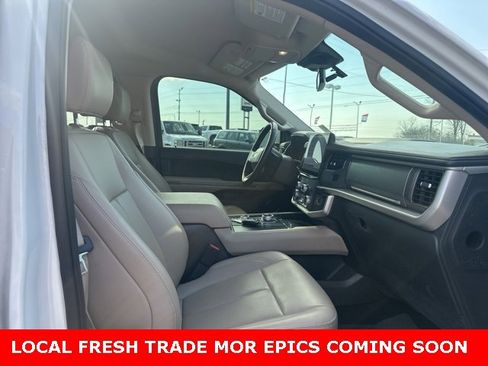 Used 2022 Ford Expedition XLT image 8