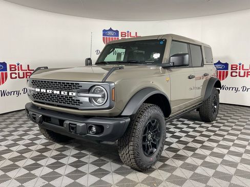New 2026 Ford Bronco Badlands AWD/4WD image 7
